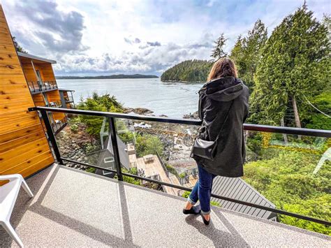 cheap accommodation tofino area